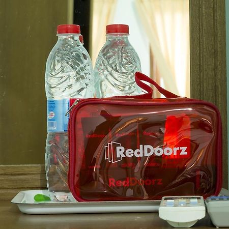 Reddoorz Near Pantai Jerman Kuta Lombok Exterior foto