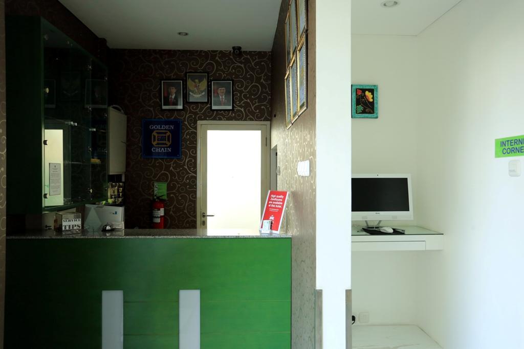 Reddoorz Near Pantai Jerman Kuta Lombok Exterior foto
